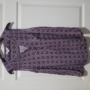 Women's sleeveless blouse